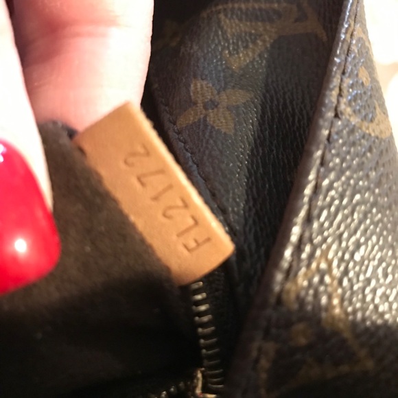 Louis Vuitton Hobo bag - Picture 4 of 4